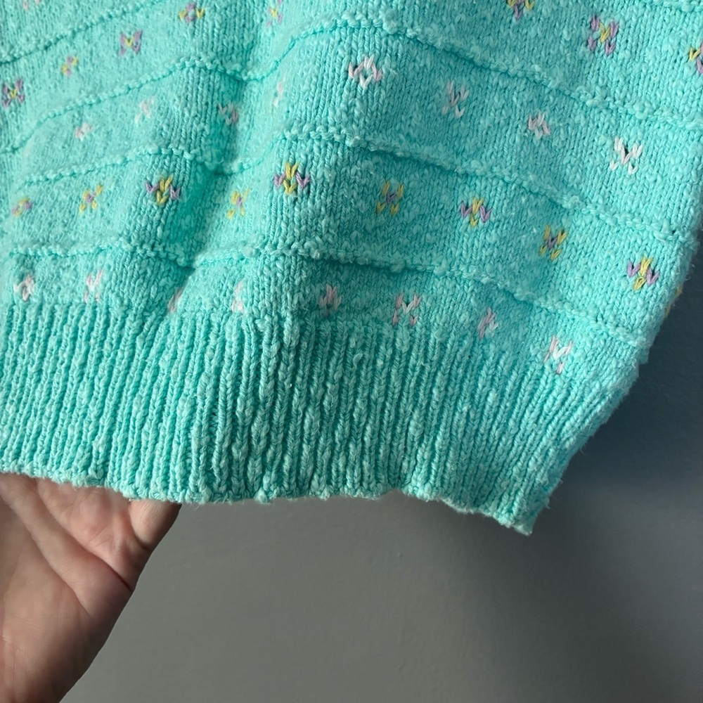 Vintage 90s Pastel Knit Sweater Vest | Seafoam Preppy Grandmillennial M - Picture 3 of 7